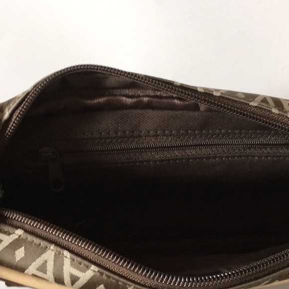 🦋 Avon Signature Collection for Women “Small Handbag” - Picture 5 of 8